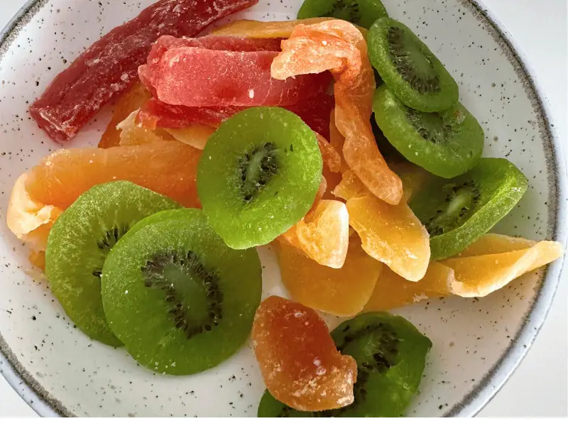 what to eat before a long run - dried fruit